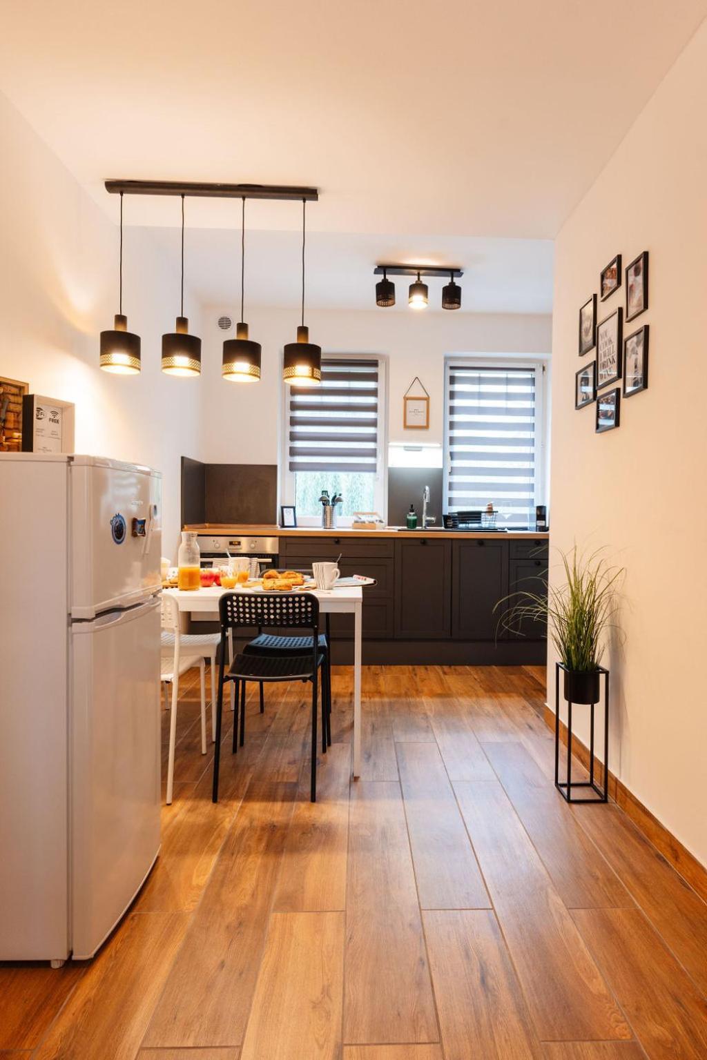Bb21 Apartman Eger - City Centre Eksteriør bilde